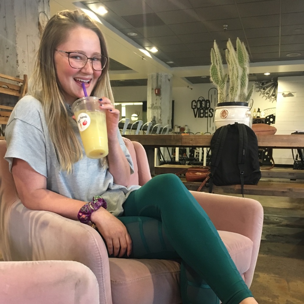Meet your Posher, Brooke